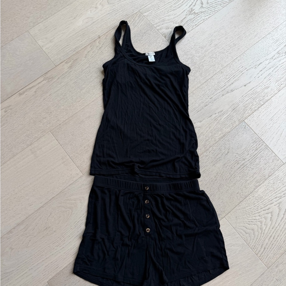 Elegant Black Sleeveless Pajama Set